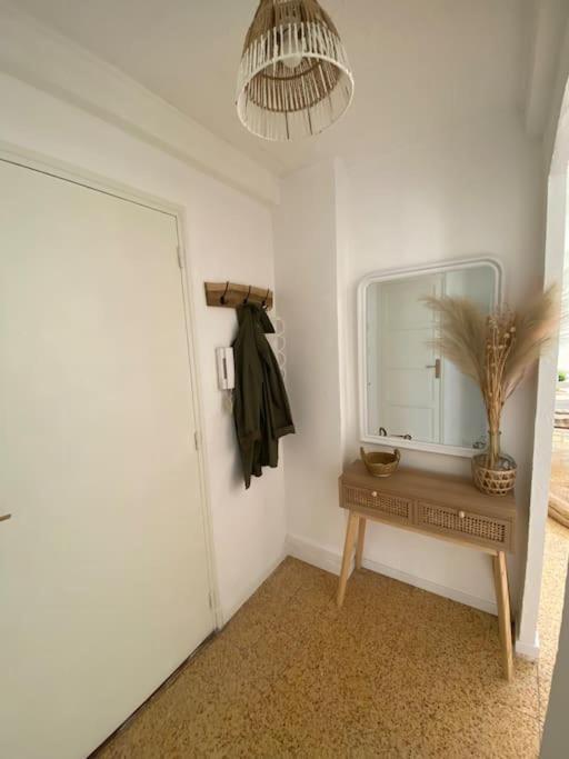 Beau T3 Proche Base Navale Et Ecoles Superieures Apartment Toulon Luaran gambar
